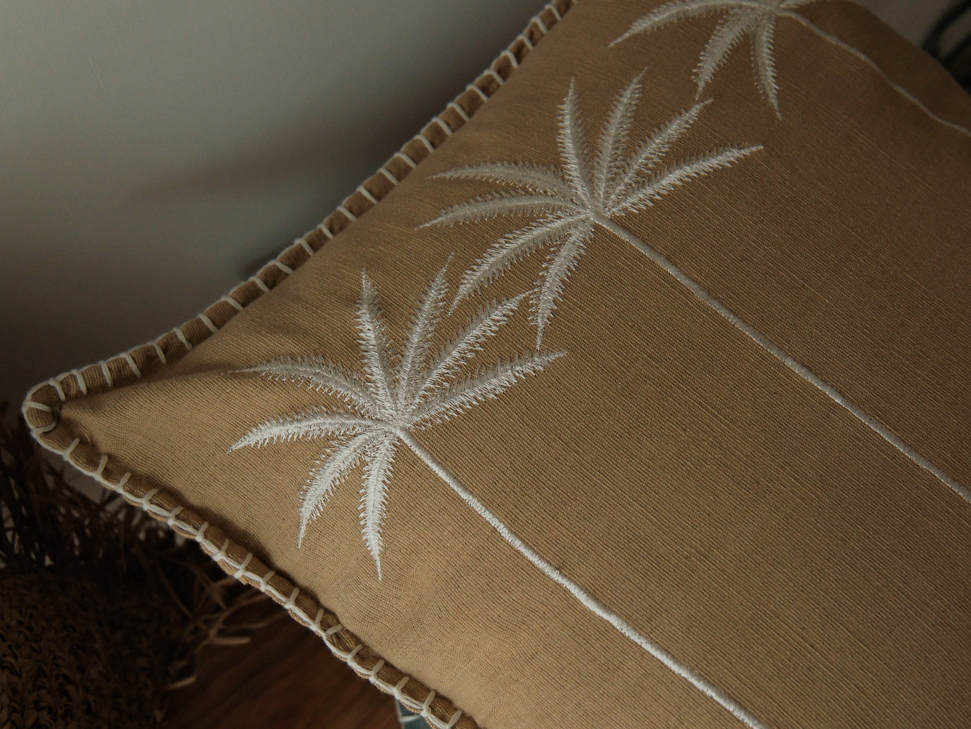 The Cozy Palm Club｜慵懶棕櫚俱樂部